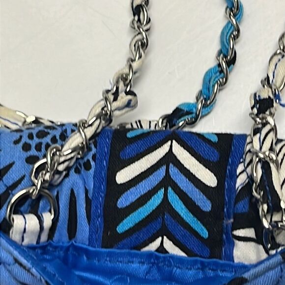 Vera Bradley Blue Bayou Cellphone Crossbody with Metal Braided Crossbody Strap - Picture 4 of 11